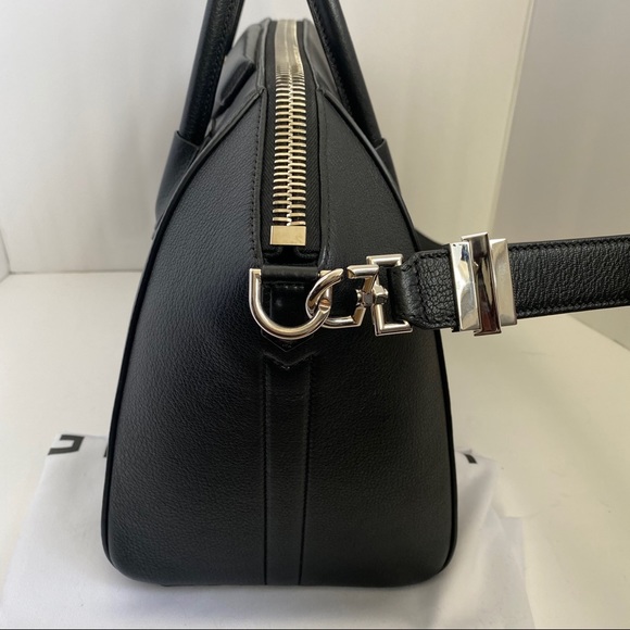 Givenchy Medium Antigona Goatskin - Picture 8 of 16